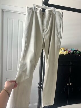 Convington Khaki Pants